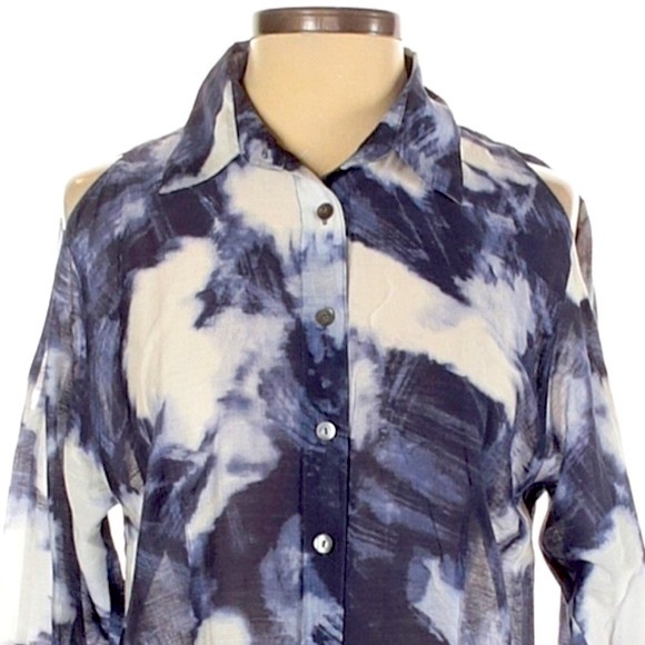 W by Worth sz P (XS/S) top blue & white tie dye long sleeve cold shoulder blouse - Picture 3 of 16